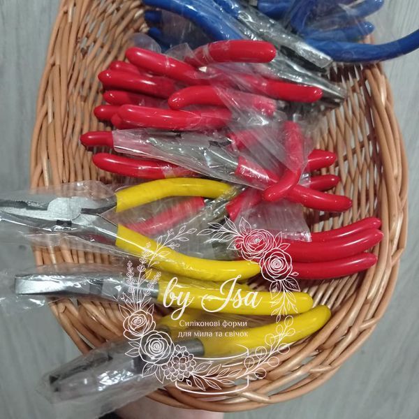 Pliers