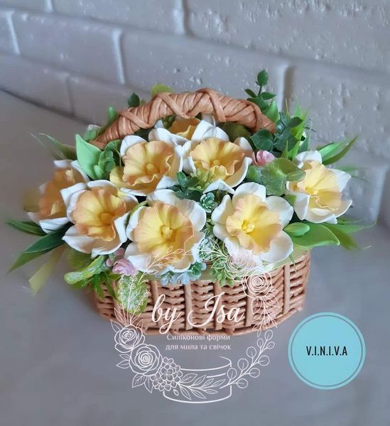 Crowned Narcissus